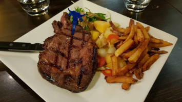 Cot' et Boeuf food