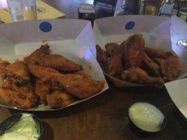 Buffalo Wild Wings Woodhaven food