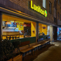 Lunitas outside