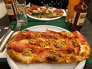 Pizzeria 121 food