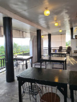 Vista View Resto inside