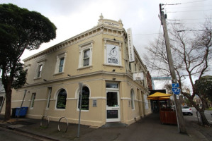 Prince Alfred Hotel inside