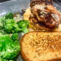 Walk On's Sports Bistreaux Conway food