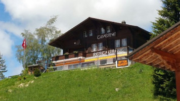 Taverne Jaunpass outside