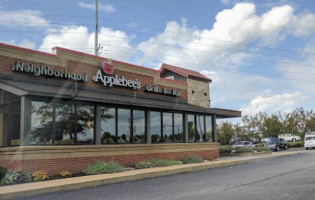 Applebee's Neighborhood Grill outside