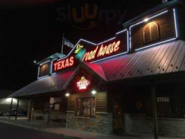 Texas Roadhouse outside