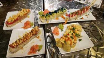 Trapper's Sushi food