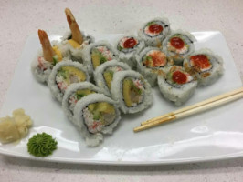 Oishi Sushi food