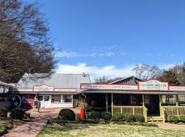 Cascade Hollow Distilling Co. (george Dickel Distillery) food