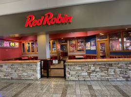 Red Robin Gourmet Burgers And Brews inside