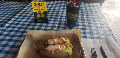 Dickey's Barbecue Pit food