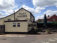 The Jolly Farmer outside