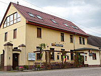 Gasthof Ennewitz outside