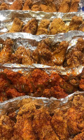 Wayne's Wings food