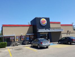 Burger King outside