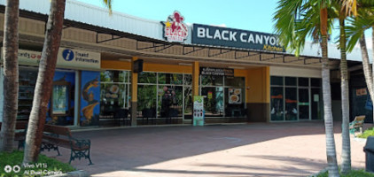 Black Canyon ปตท ลานทอง มุกดาหาร outside