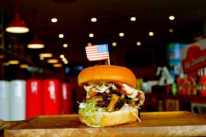 Big Daddy's Burgers food