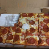 Jet's Pizza food