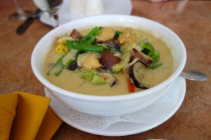 Ploy Thai Cuisine food