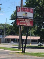 La Pasadita outside