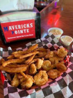 Mavericks Pointe food