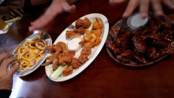 Hooters Parramatta food