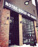 Notre Boeuf de Grace outside