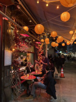 Cervantes’ Oyster Shack at Café Select food