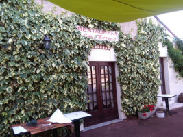 Auberge De La Ferme inside