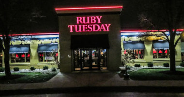 Ruby Tuesdays outside