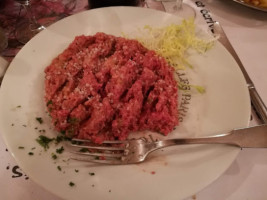 La Tour de Montlhéry – Chez Denise food