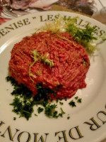 La Tour de Montlhéry – Chez Denise food