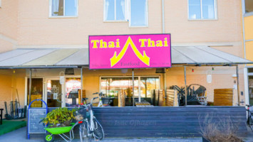 Thai Thai outside