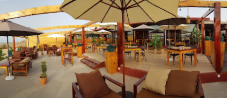 Lala Beach inside