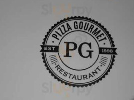 Pizza Gourmet inside