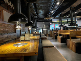 Gogi House inside