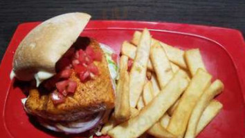 Red Robin Gourmet Burgers food