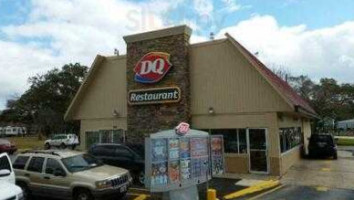 Dairy Queen outside