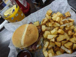 Lakeshore Tailgaters Grill food