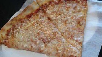 Wiley's New York Style Pizzeria Grill food