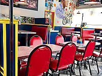 Wimpy's Diner inside