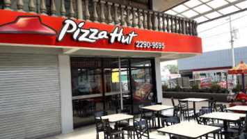 Pizza Hut inside