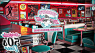 Tommy's Diner Cafe food