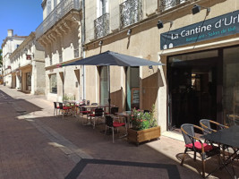 La Cantine D'urbain inside