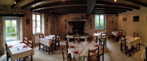 Auberge de Larina food