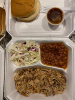 Joe Mo's Bbq food