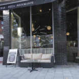 Cibo Italo-americano Inomhus