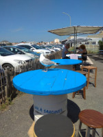 Le Banc Des Sardines food