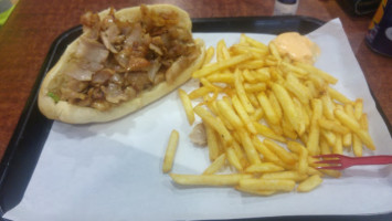 Le Gyros food