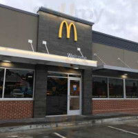 Mcdonald's outside